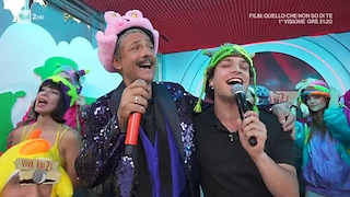 Viva Rai2! – Fiorello e Leo Gassman omaggiano Califano con "La mia libertà" – 02/05/2024 - RaiPlay