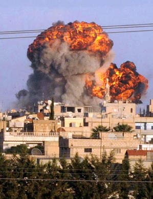 300x01353951987845Siria-bombeconfine.jpg (299×389)