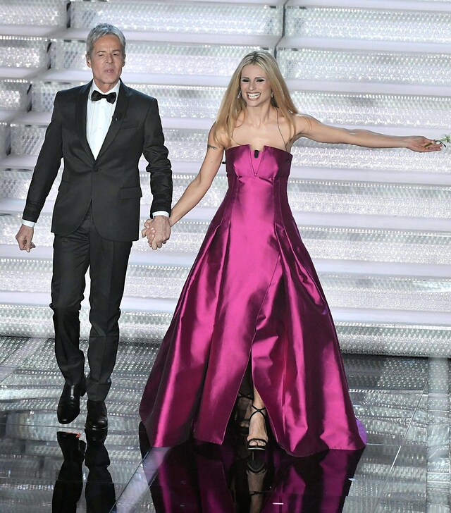 Claudio Baglioni e Michelle Hunziker, Sanremo 2018 (Ansa)