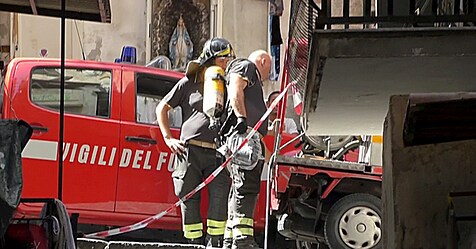 Napoli, Esplosione In Un Appartamento. Morta Una Donna, Gravi I Due ...