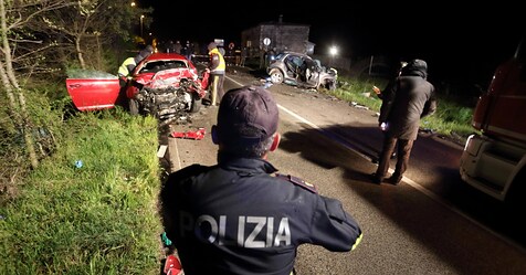 Frosinone, Incidente Frontale Tra Due Auto: Quattro Morti Sulla ...