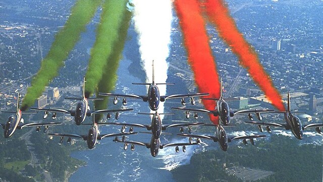 Le Frecce Tricolori, il docufilm Rai sulla pattuglia acrobatica