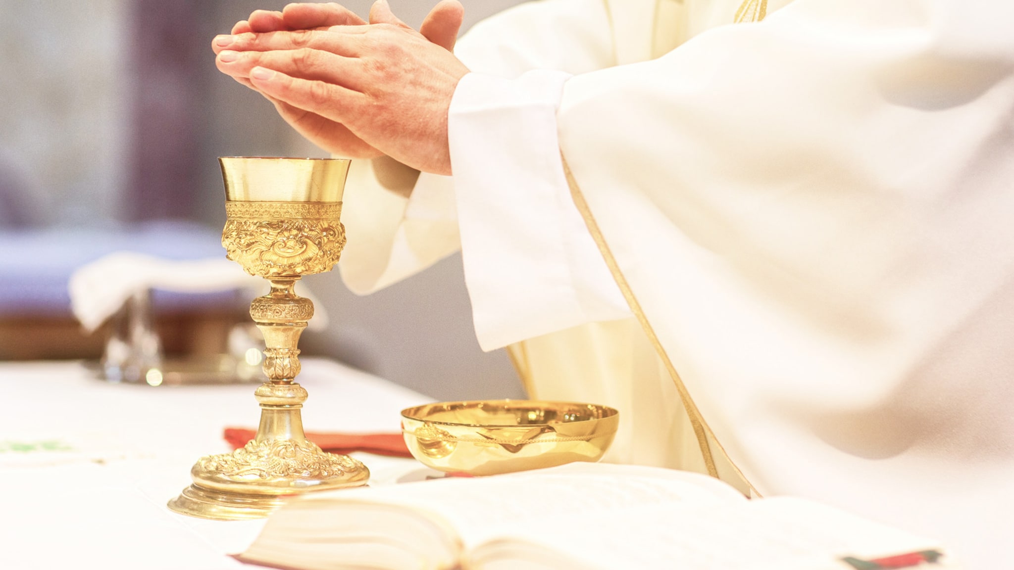 Rai 1 Santa Messa nello stadio Re Baldovino presieduta da Papa Francesco e Recita dell'Angelus