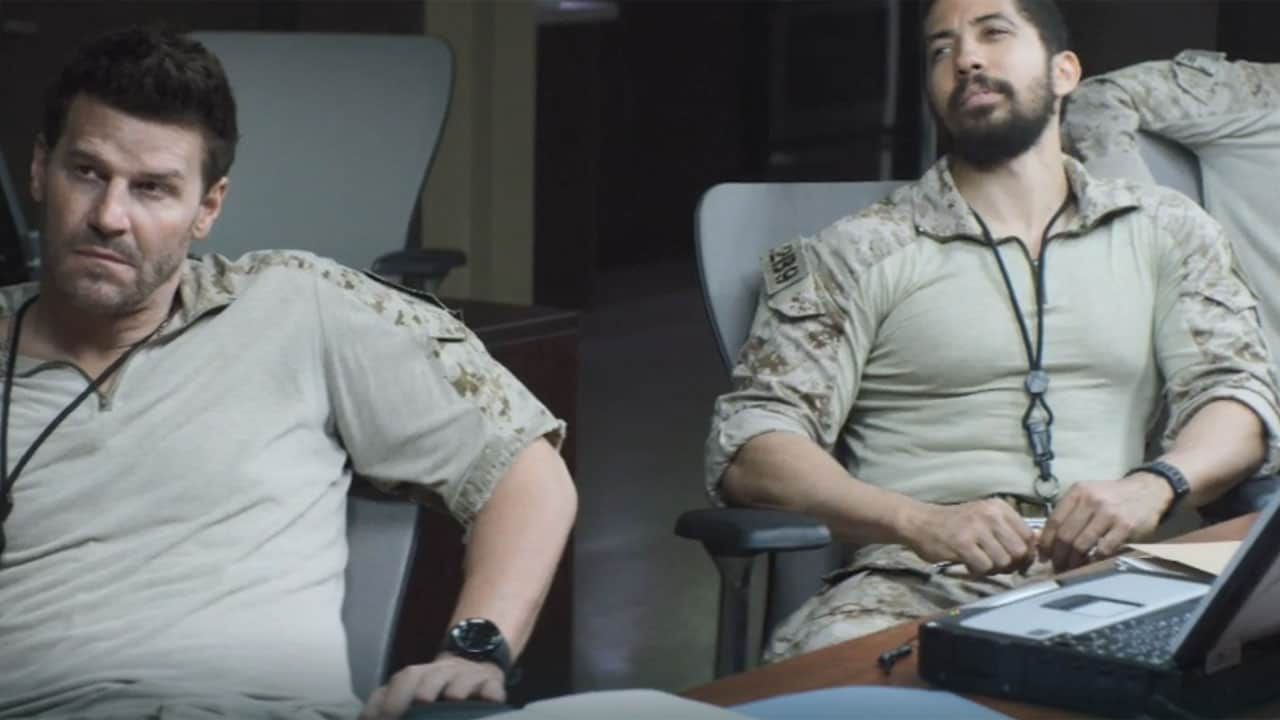 Rai 4 Seal Team S1E4 Fantasmi di un Natale futuro