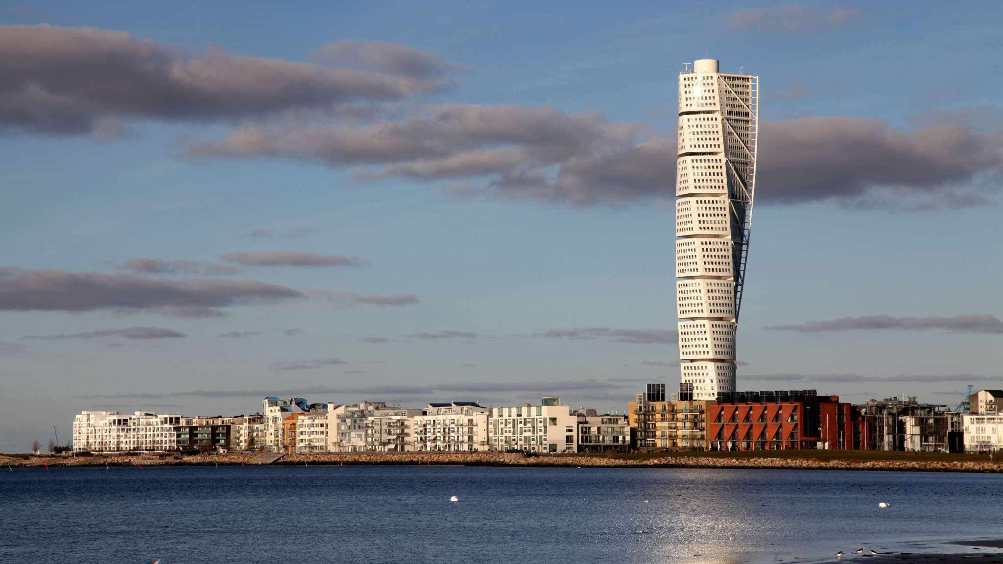 Rai Scuola Vertical city Sweden - Turning Torso Ep.