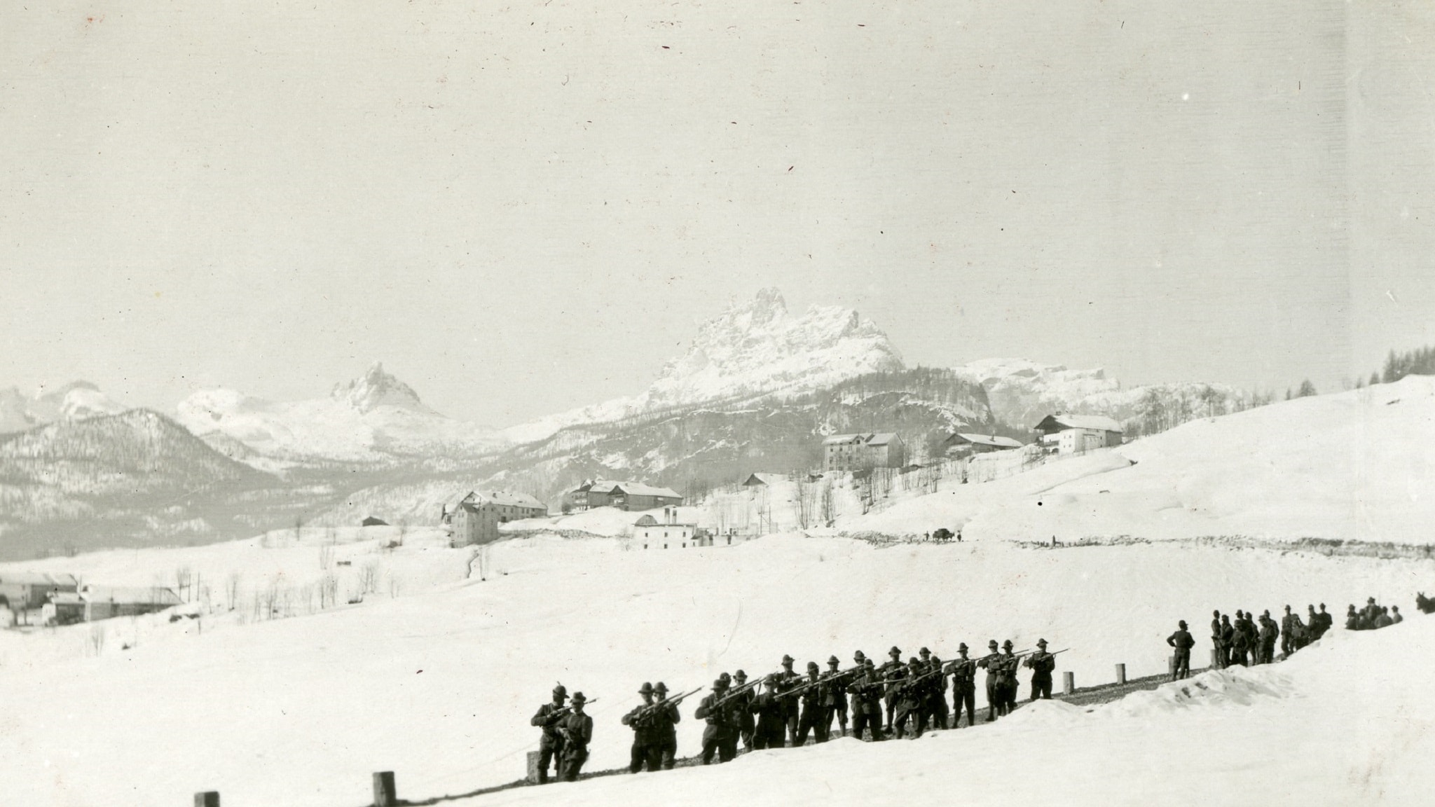 Rai Storia Cortina nella Grande Guerra - Su tutte le vette è guerra