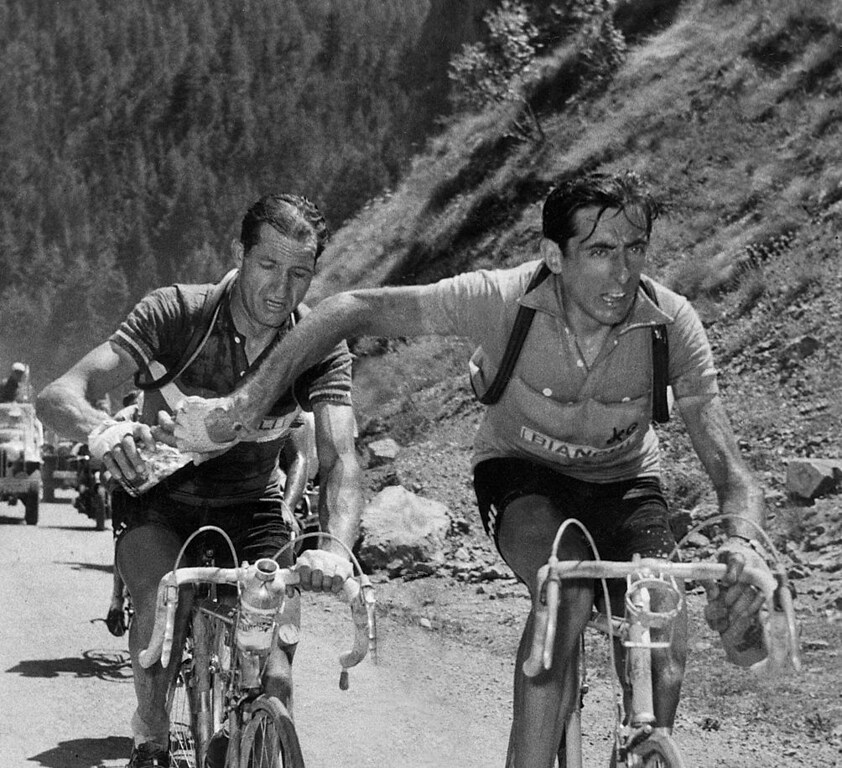 Gino Bartali Un Eroe In Bicicletta Video Rai News