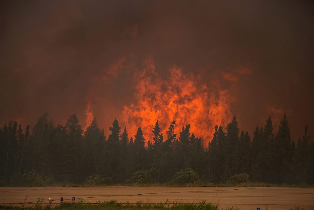 Canada, devastante incendio a La Ronge photogallery Rai News