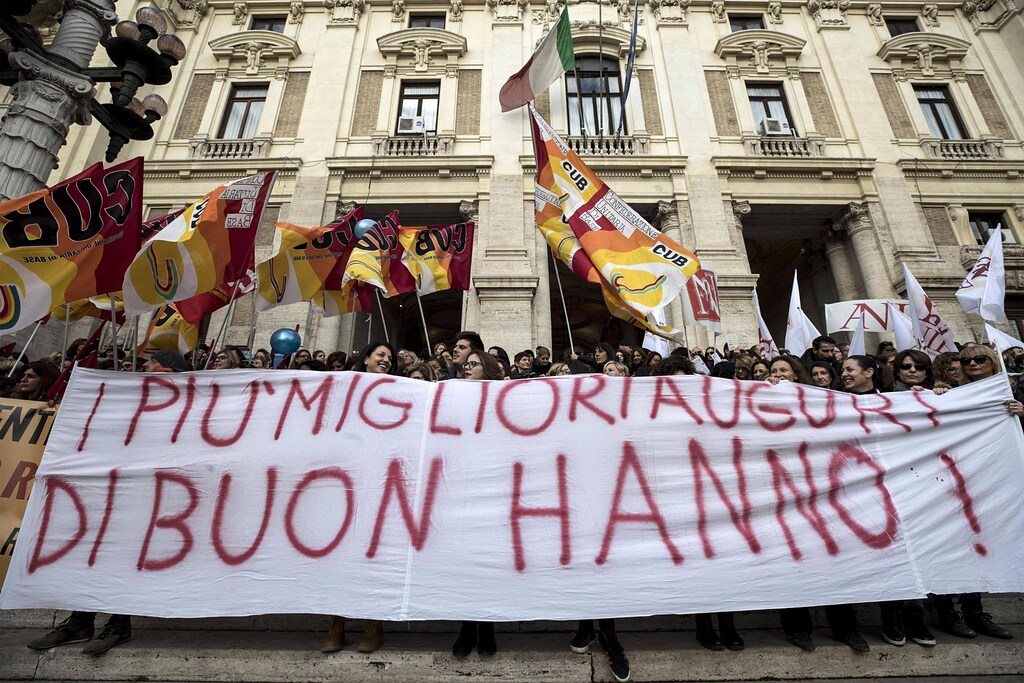 Insegnanti In Sciopero, La Protesta In Tutta Italia - Photogallery ...