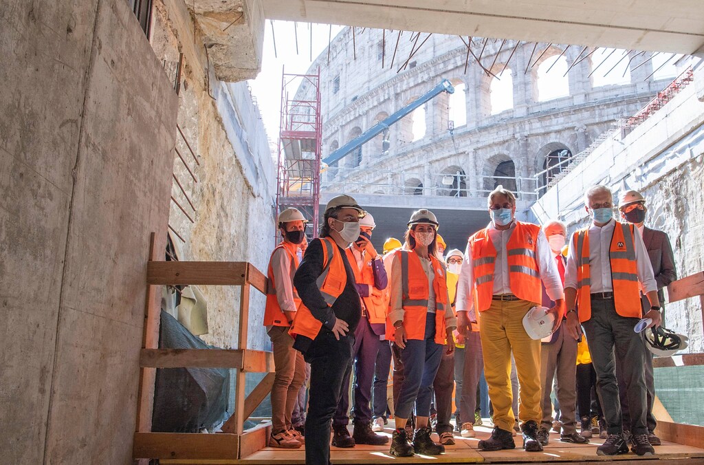 Roma Le Talpe Riprendono A Scavare La Metro C Raggi Fermata Colosseo Operativa Entro Il 