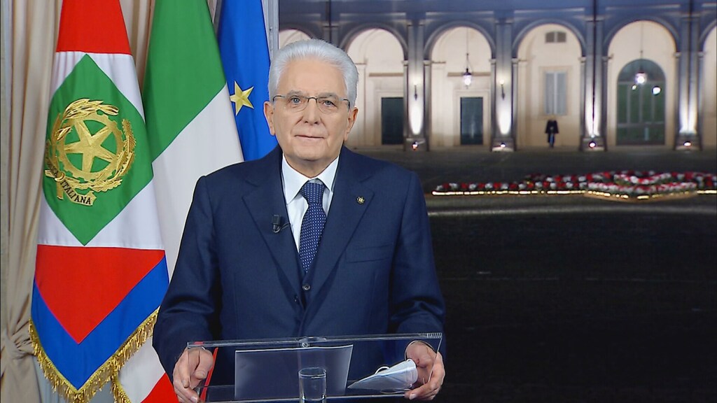 Mattarella Agli Italiani: Uniti Per Sconfiggere Il Covid E Ripartire ...